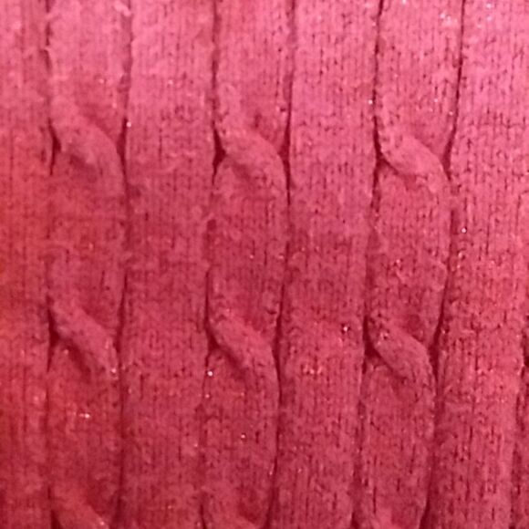 - Croft & Barrow women's XL crewneck sweater. Red with metallic thread - Picture 2 of 7